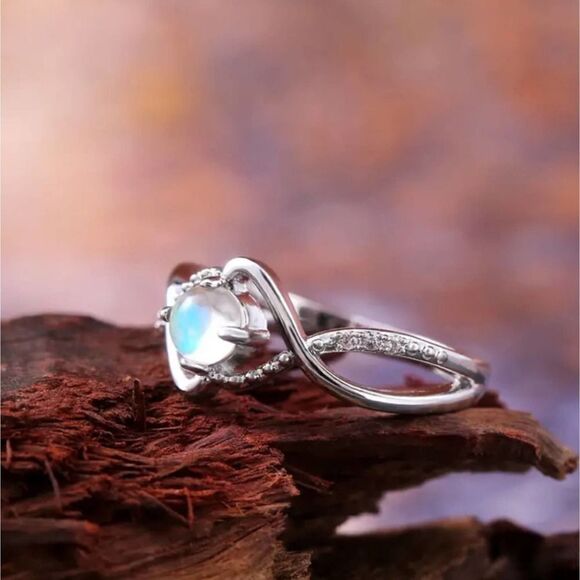 Round Cut Moonstone Ring Female Jewelry Delicate Design Size 7 - Picture 11 of 12